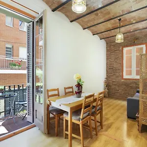 Great In Sagrada Familia With Balcony Apartamento